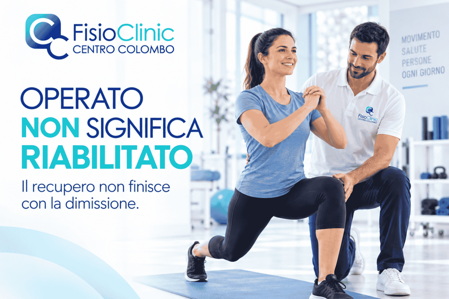 Paziente durante un esercizio di fisioterapia post-operatoria sotto la supervisione di un fisioterapista della FisioClinic.